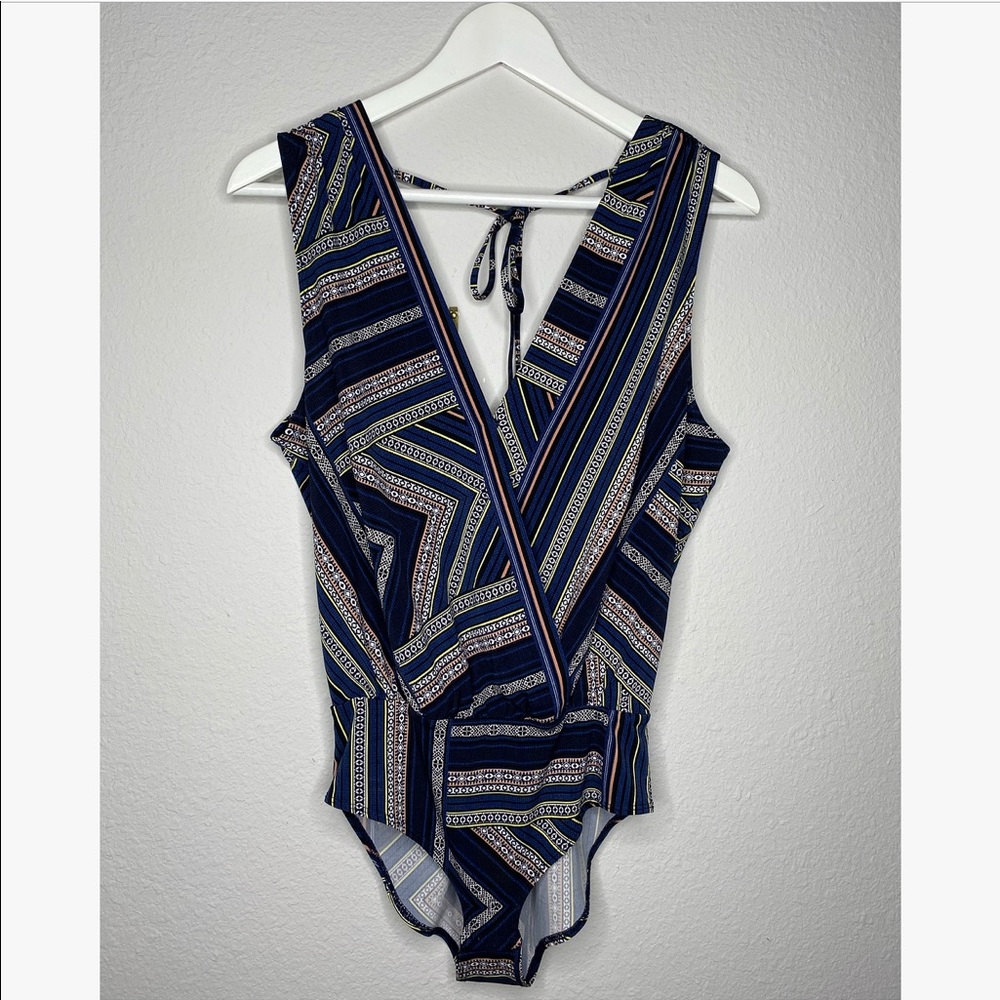 BCBGENERATION Geo-Stripe Sleeveless Bodysuit